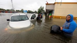 https://weather.com/storms/hurricane/news/tropical-storm-harvey-forecast-texas-louisiana-arkansas